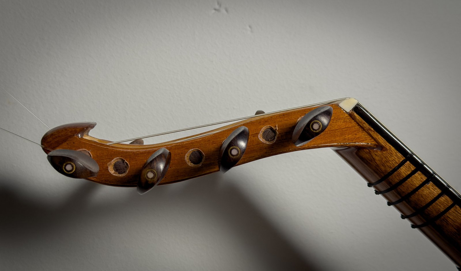 Handcrafted Traditional Lavta (Istanbul Lute / Politiki Lavta) - Image 5